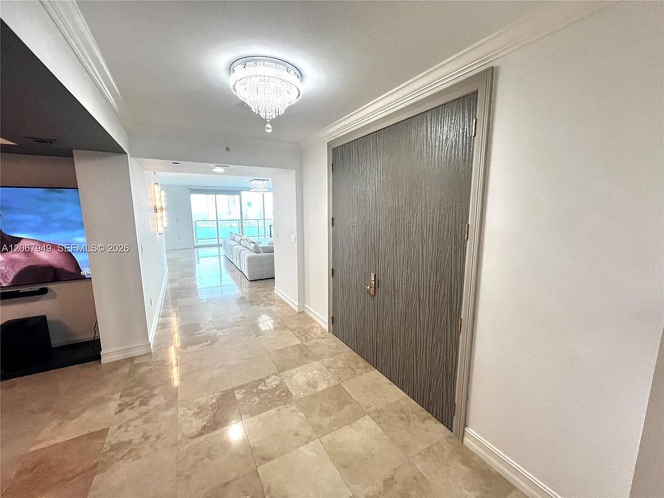 1st image of 3201 NE 183rd St APT 2305