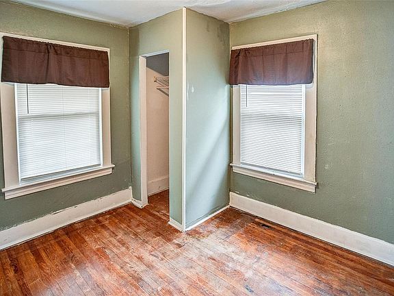 4th image of 2546 Hodges Ave