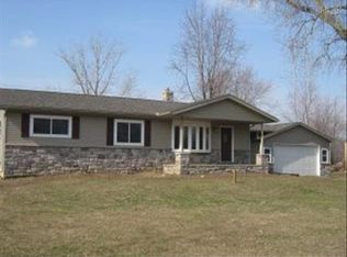 4157 Bluebush Rd, Monroe, MI 48162