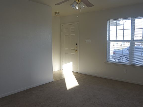 4th image of 404 Brittney Way APT A