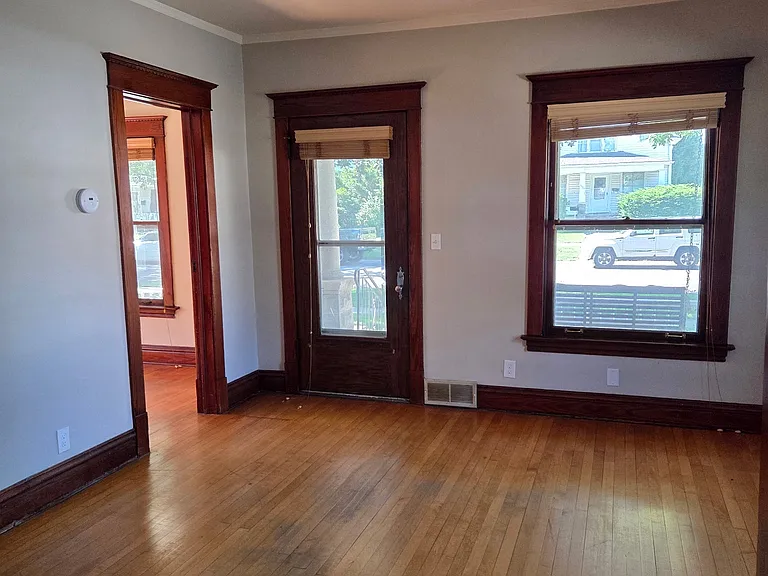 1604 8th Ave #1 — Photo 3
