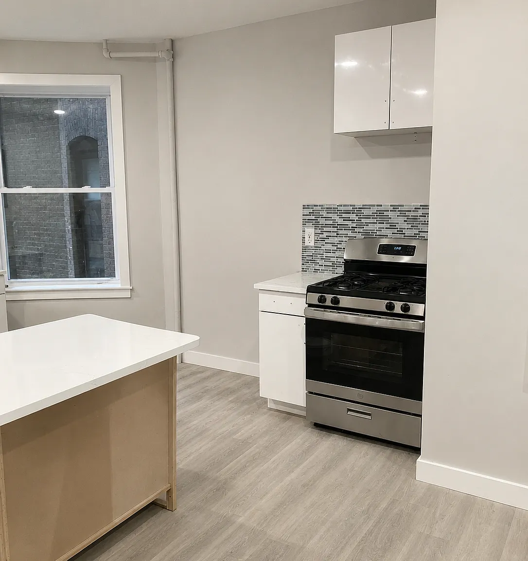2 bed, $2,450 — Photo 3