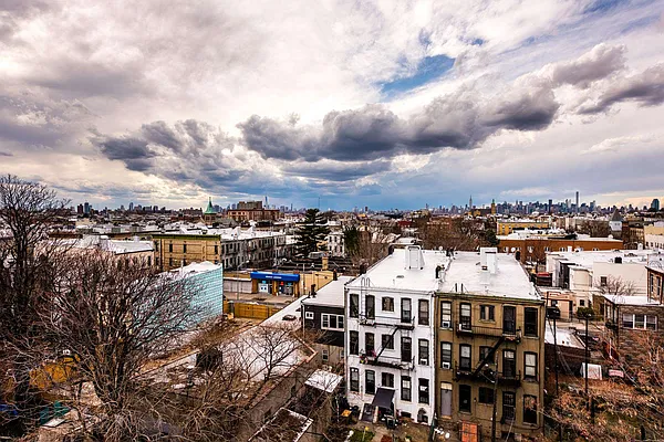 Rented by Nooklyn NYC LLC | media 22