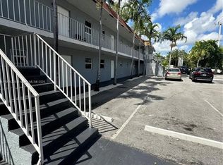 Deerfield Beach Manor, Deerfield Beach, FL 33064