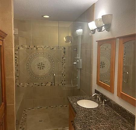 4th image of 616 Executive Center Dr APT 206