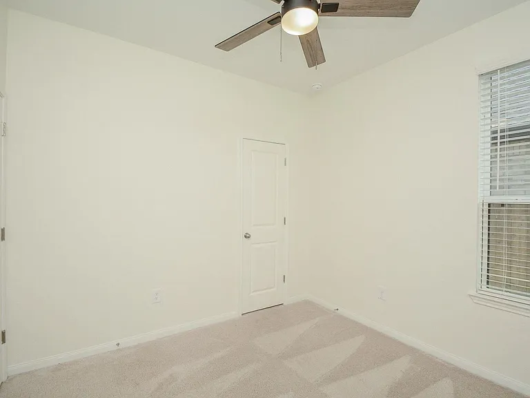18134 Sonresa Way — Photo 23