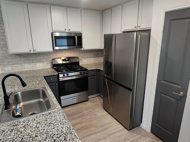 4538 Zoe Pass — Photo 7