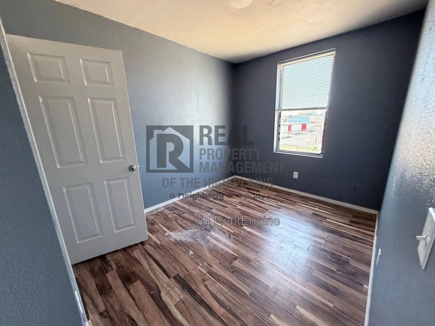 2 bed, 1.0 bath, $650 — Photo 1