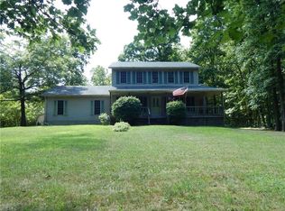 8219 Poorman Rd, Vermilion, OH 44089