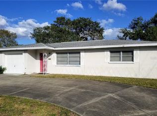8627 113th St, Seminole, FL 33772