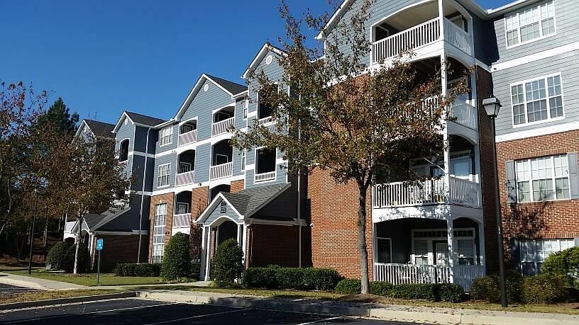 1st image of 537 Trace Ln