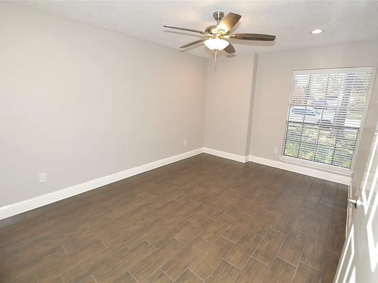 4602 Natural Bridge Dr — Photo 20