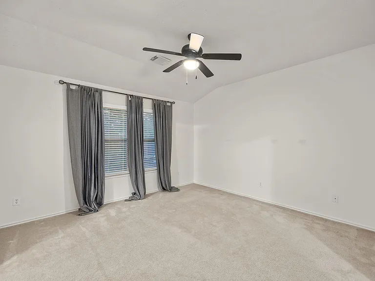 12475 Saratoga Woods Ln — Photo 16