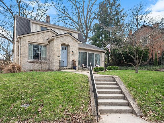 3rd image of 15 Woodland Ave