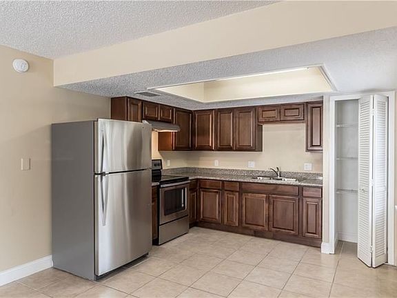 4th image of 2661 Tansboro Dr
