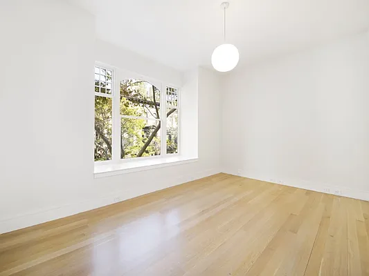 Sold by Sotheby's International Realty | media 6