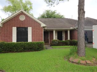 1105 Glenbay Ct, La Porte, TX 77571