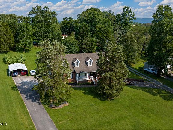 2nd image of 2624 Montvale Rd