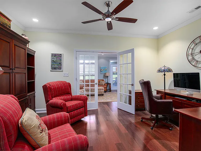 102 Rumsey Cir — Photo 14