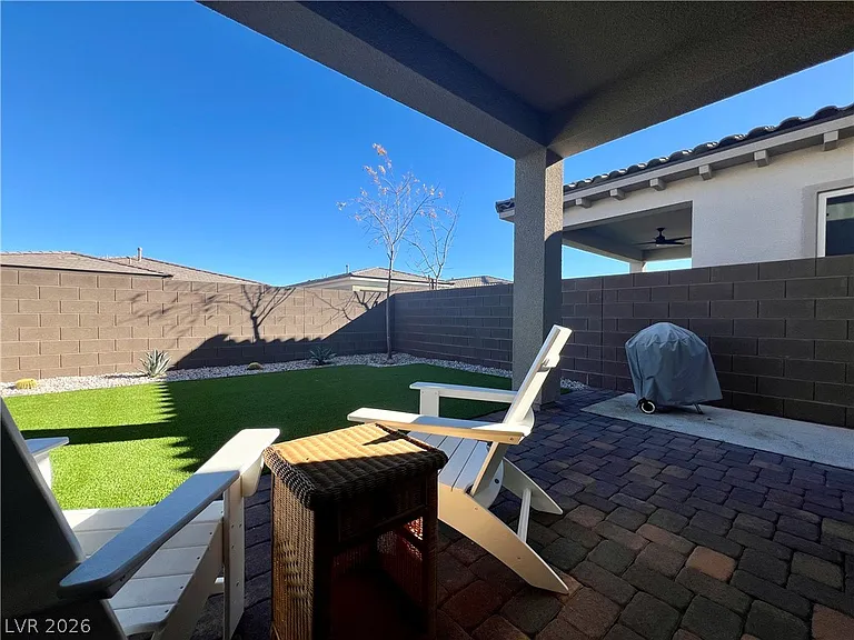 116 Ibiza Lake Dr — Photo 21