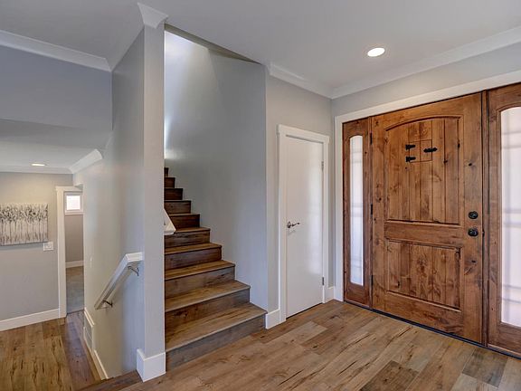 3rd image of 440 Thames Park Ct