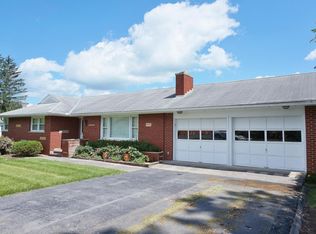 116 Montvue Dr, Lewisburg, WV 24901