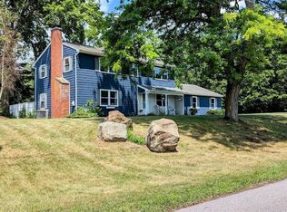 20 Brentwood Dr, South Glens Falls, NY 12803