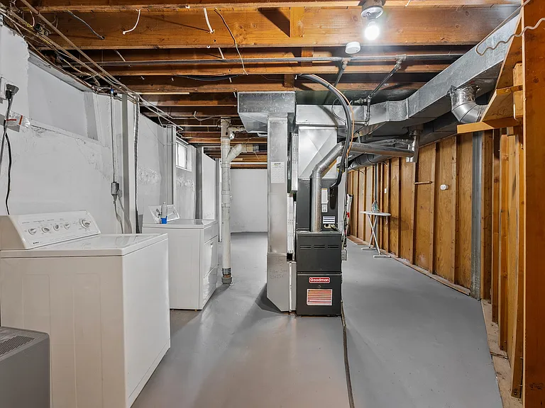 65 Saint Virgil Ln — Photo 41