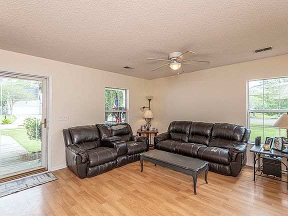 3rd image of 501 Beverly Dr