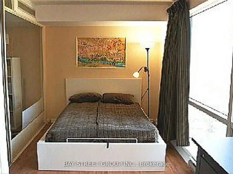 1001 Bay St #2213 — Photo 4