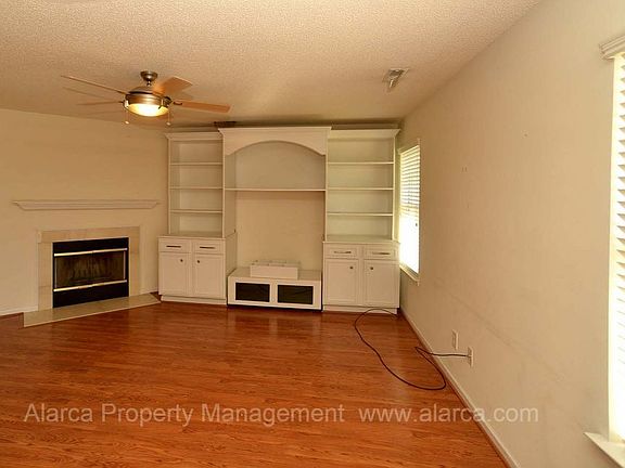 3rd image of 108 Henfield Way