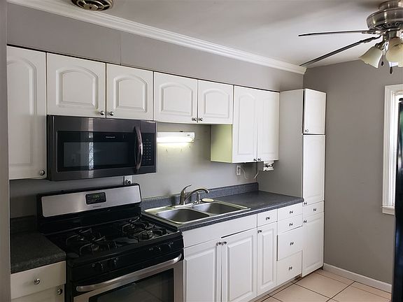 5th image of 2020 W Overbrook Dr