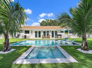 8 Windsor Rd W, Jupiter, FL 33469