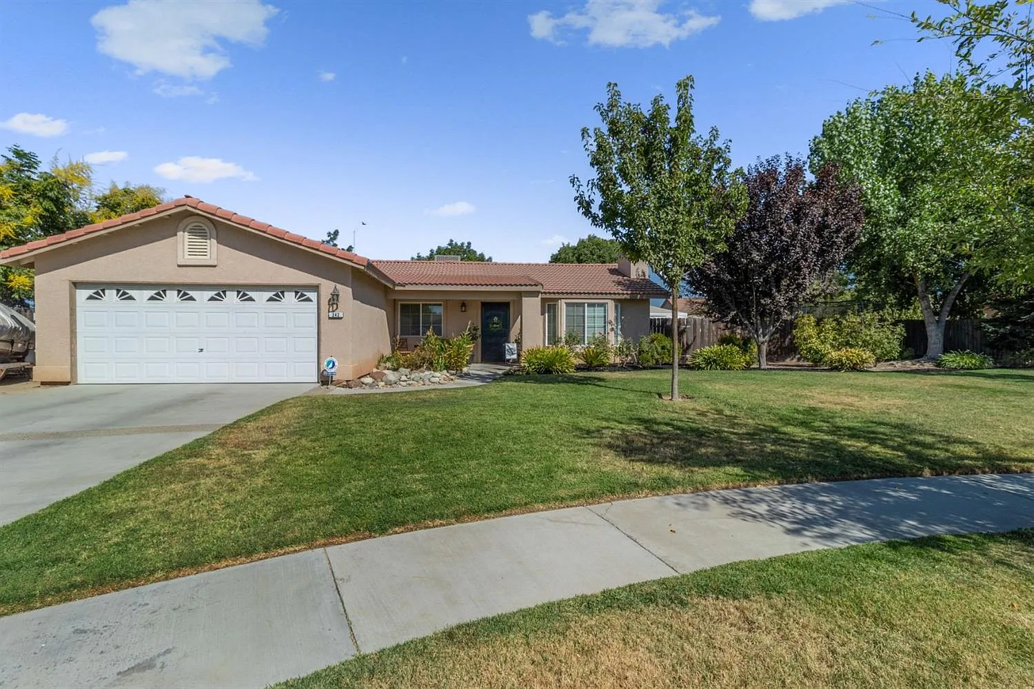242 S Joseph Ave photo 1