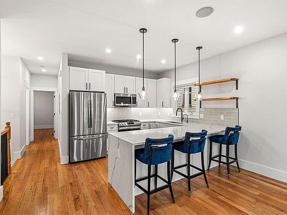 3rd image of 50 Cottage St #1