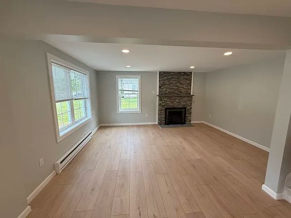 Empty space, may be second bedroom