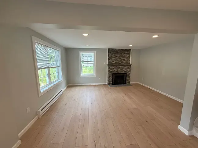 Empty space, may be second bedroom