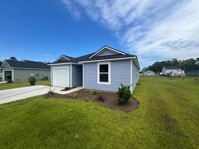 190 Birchwood Dr — Photo 1
