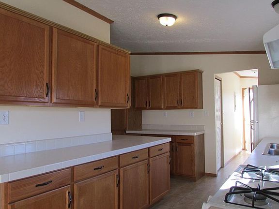 4th image of 29536 4th St