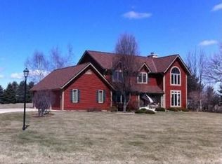 N66W35030 Lappland Xing, Oconomowoc, WI
