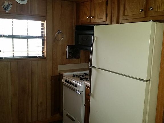 2nd image of 17914 Mac Arthur Dr