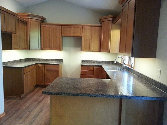 5th image of 3211 Westminster Rd