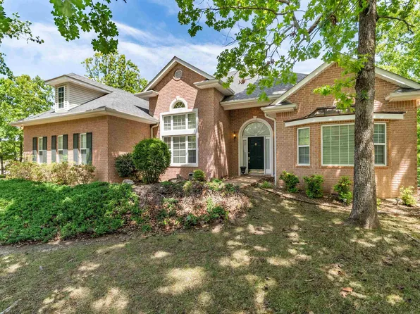 4 Quieto Ln, Hot Springs, AR 71909