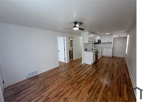 1048 W 104th Pl — Photo 2