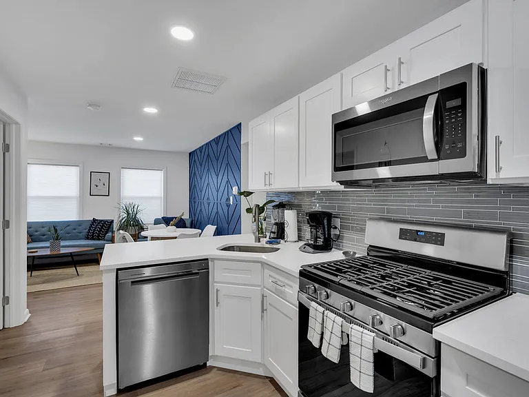 506 Brinley Ave #4 — Photo 5