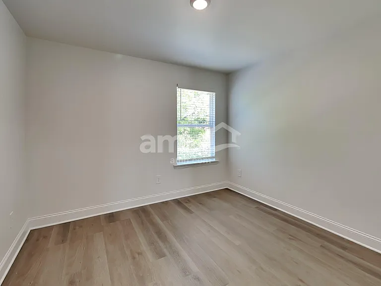 618 Grohmann Path — Photo 21