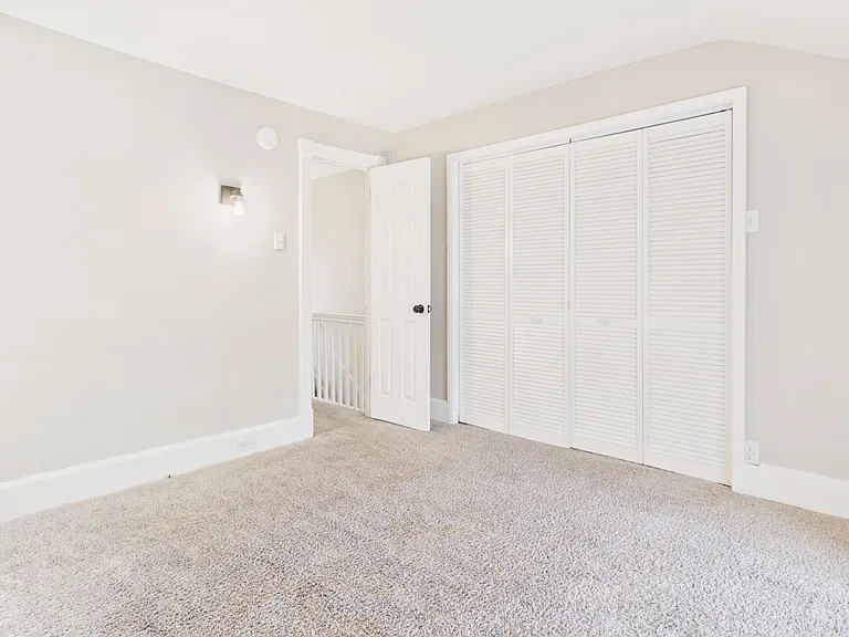 2614 Lexington St — Photo 33