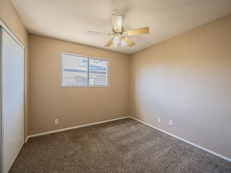 2812 S Cottonwood Dr — Photo 16
