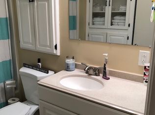 713 Valley St, Hendersonville, NC 28791