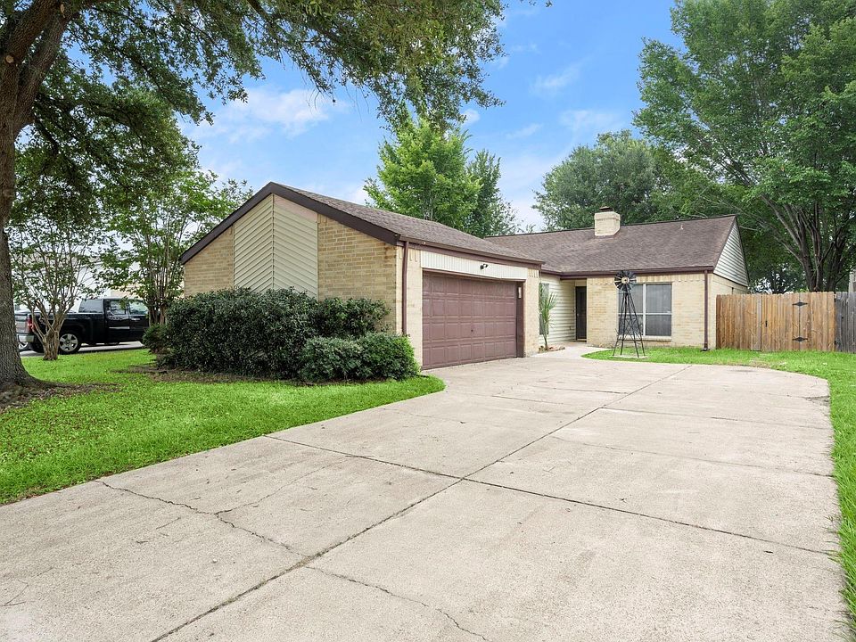 1st image of 11718 Ridge Run Dr